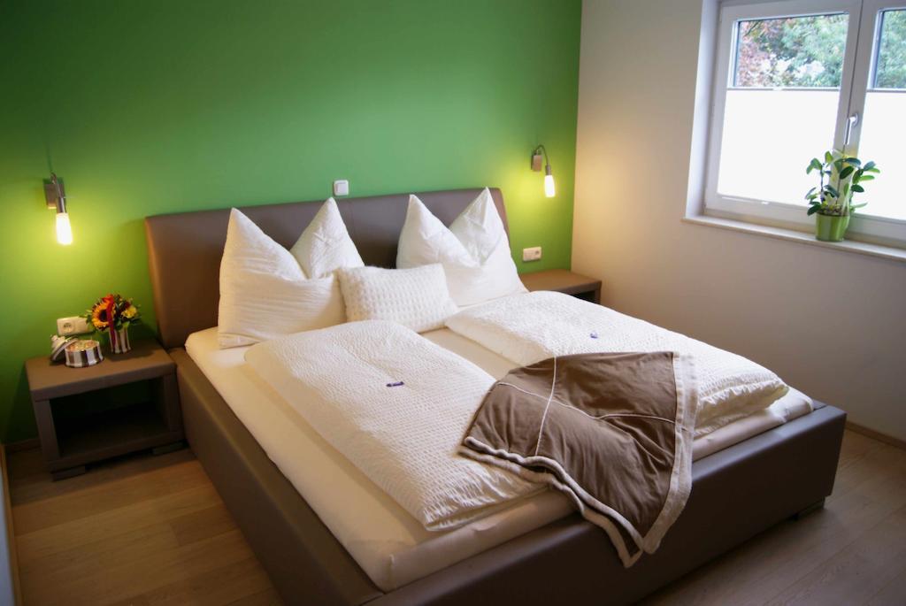 ניומרקט אם וואלרסי Taferne In Koestendorf - Ferienwohnung Monteurzimmer מראה חיצוני תמונה